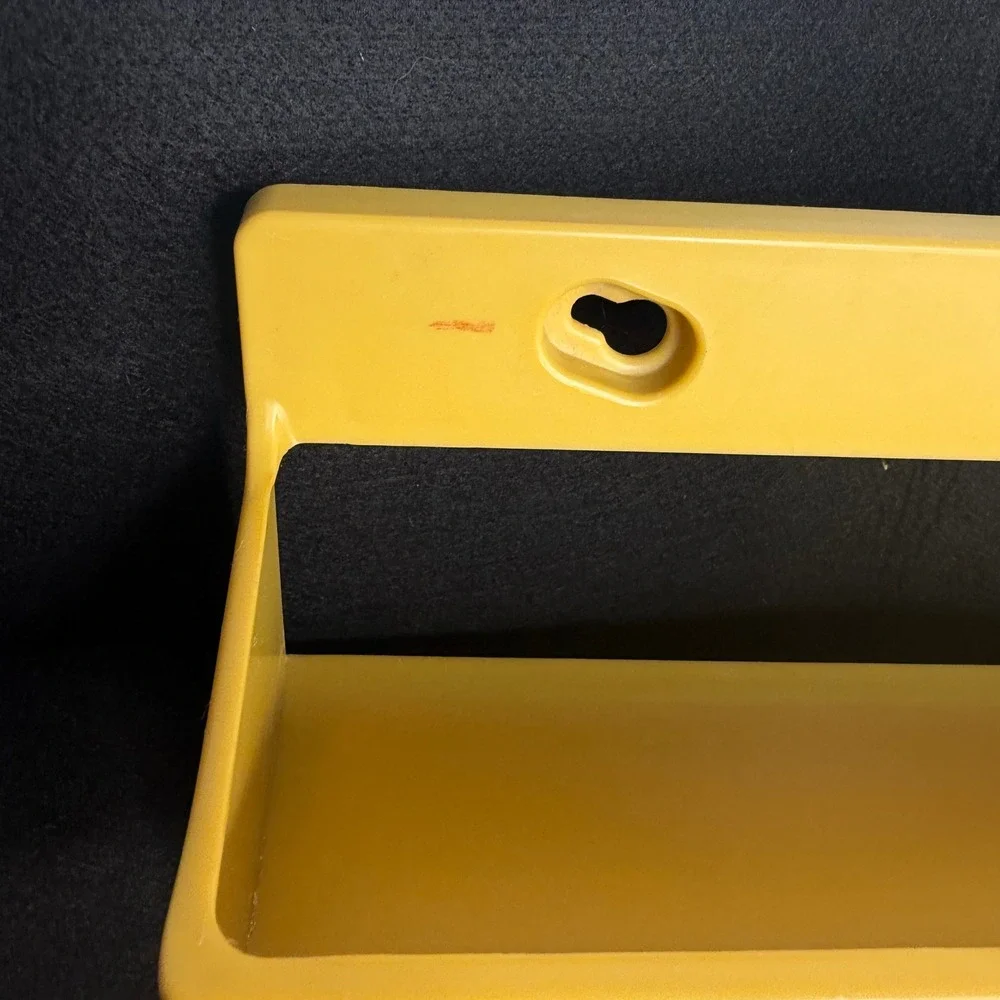 Rubbermaid vintage 1981